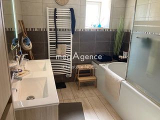  Maison � vendre 7 pi�ces 180 m�