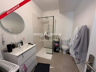  Immeuble � vendre 209 m�