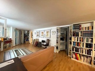  Immeuble � vendre 319 m�