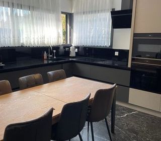  Maison � vendre 8 pi�ces 189 m�