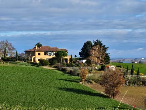   Maison 6p de campagne 219m2 sur un terrain de 5340m2 Maison - 6 pi�ce(s) - 218 m�