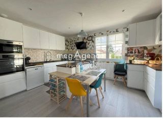  Maison � vendre 5 pi�ces 230 m�