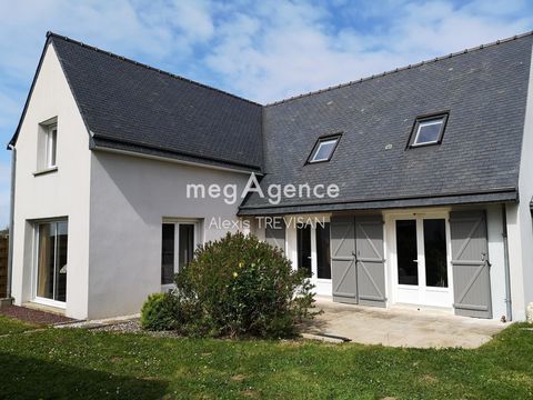   Maison de 132 m2 habitables, � 3km de la plage de Saint Michel en Gr�ve Maison - 8 pi�ce(s) - 143 m�
