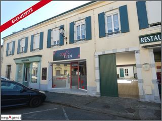  Immeuble � vendre 740 m�