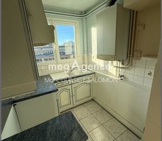  Appartement � vendre 5 pi�ces 83 m�