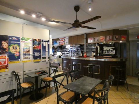 Bar ,tabac, jeux FDJ et presse au coeur d'Alen&ccedil;on. 257500 61000 Alencon