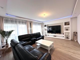  Maison � vendre 5 pi�ces 180 m�