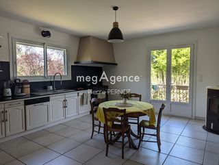  Maison � vendre 10 pi�ces 200 m�