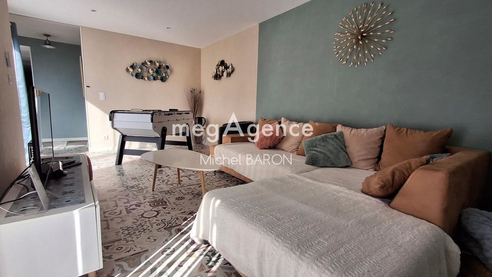 � vendre  Maison S�urdres (49330)