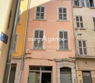  Immeuble � vendre 340 m�