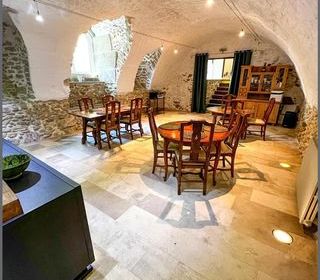  Maison � vendre 9 pi�ces 394 m�