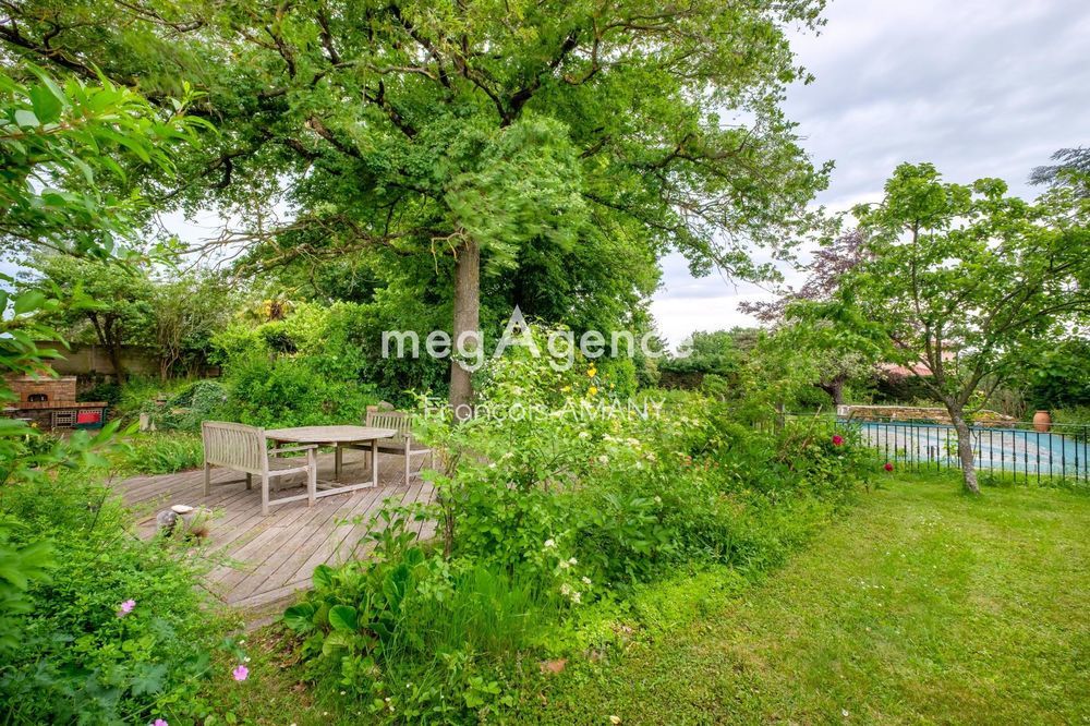 � vendre  Maison Dommartin (69380)