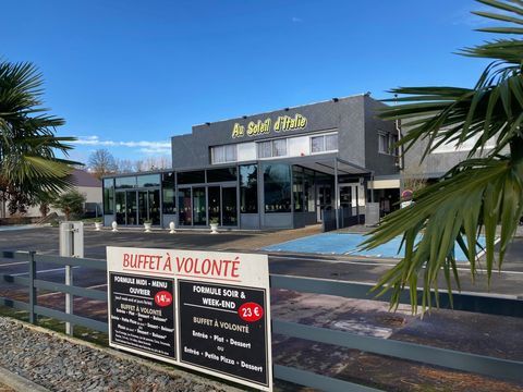 Une tr&egrave;s belle opportunit&eacute; que cette affaire de famille &agrave; reprendre! Murs, kiosques &agrave; pizzas, et chambres d'h&ocirc;tes 745000 50600 Saint-hilaire-du-harcouet