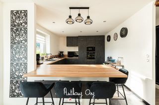  Maison � vendre 9 pi�ces 258 m�