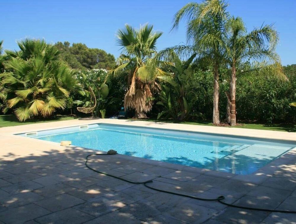 � vendre  Maison Saint-Rapha�l (83700)