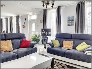  Maison � vendre 10 pi�ces 250 m�