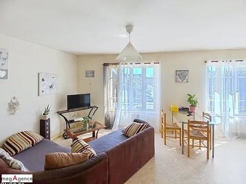   Appartement T3 - centre COMBOURG - 1 er �tage - 2 chambres Appartement - 3 pi�ce(s) - 62 m�