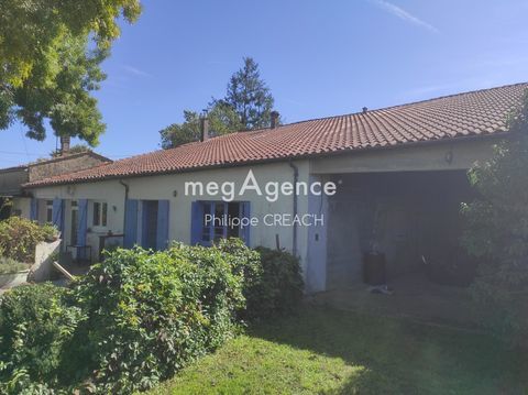   FONTENET Proche SAINT JEAN D'ANGELY Maison - 7 pi�ce(s) - 170 m�