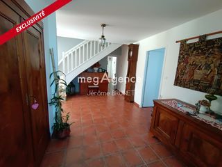  Maison � vendre 9 pi�ces 235 m�