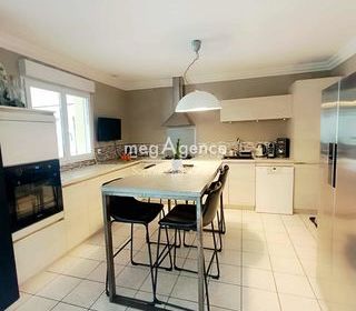  Maison � vendre 7 pi�ces 180 m�