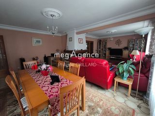  Maison � vendre 8 pi�ces 234 m�