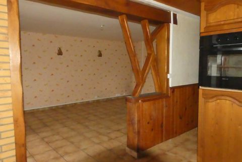   Dargnies : Maison 71 m�, 3Chb, cour et d�pendances. Maison - 4 pi�ce(s) - 71 m�