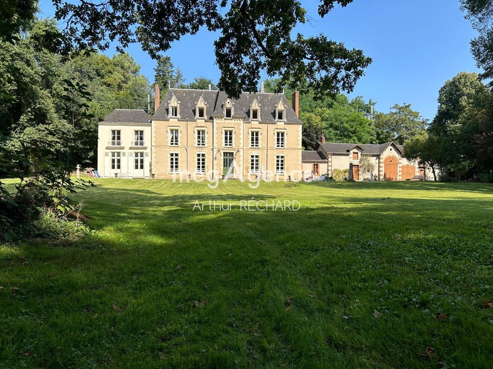 � vendre  Propri�t�/ch�teau Le Mans (72000)