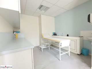  Immeuble � vendre 165 m�