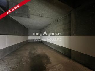  Parking / Garage � vendre 