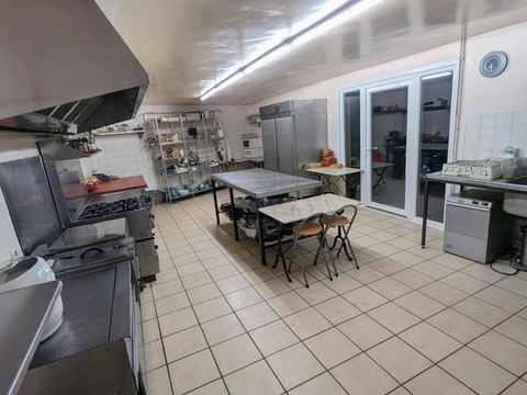 Fond de commerce d'environ 140 m&sup2; 83000 80170 Rosieres-en-santerre