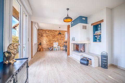   MAISON SUR SOUS SOL PLEIN CENTRE - 5 CHAMBRES- JARDIN Maison - 6 pi�ce(s) - 154 m�