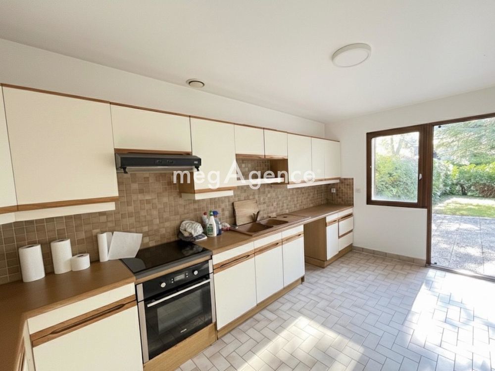 � vendre  Maison Saint-Nom-la-Bret�che (78860)