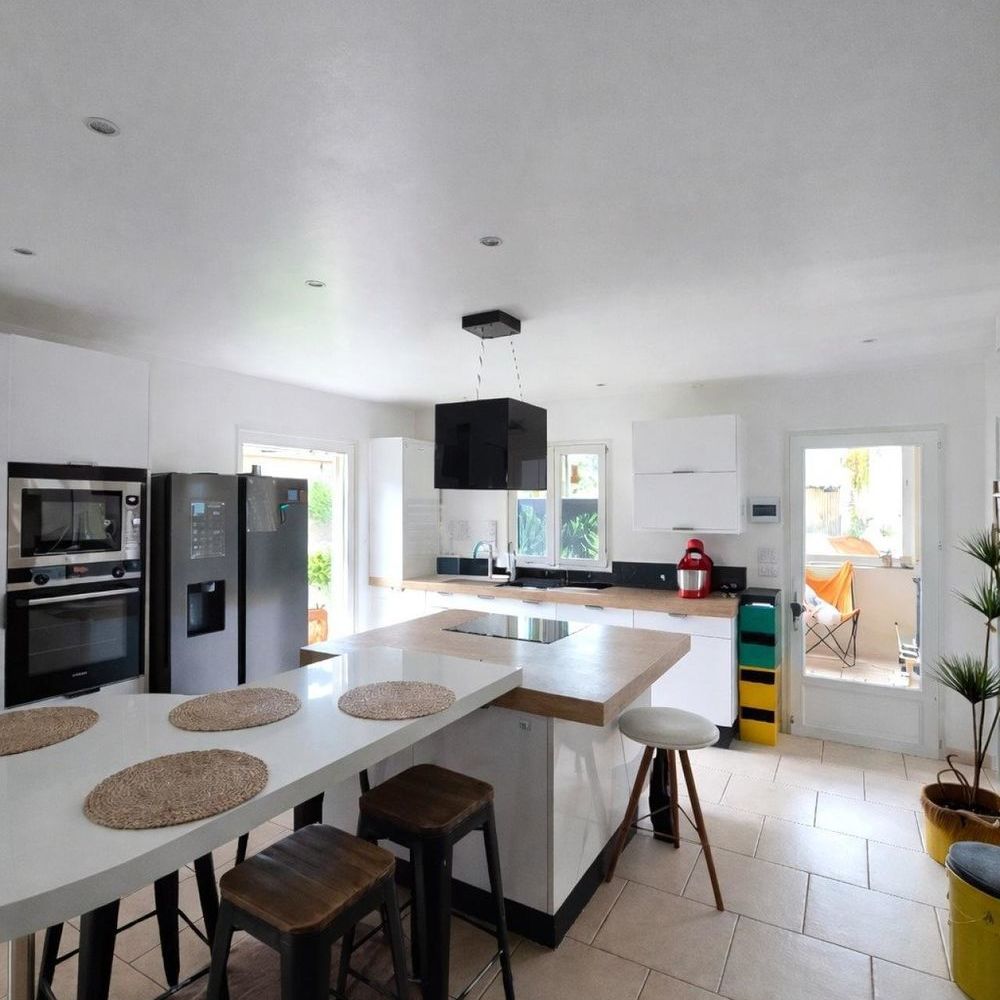 � vendre  Maison Bormes-les-Mimosas (83230)