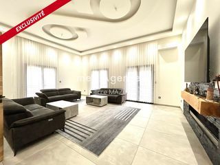  Maison � vendre 5 pi�ces 165 m�