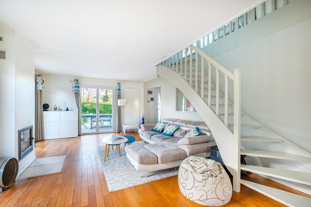 � vendre  Maison Dommartin (69380)