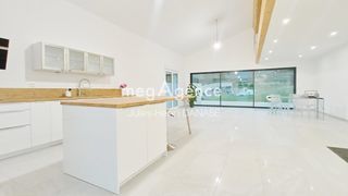  Maison � vendre 8 pi�ces 216 m�