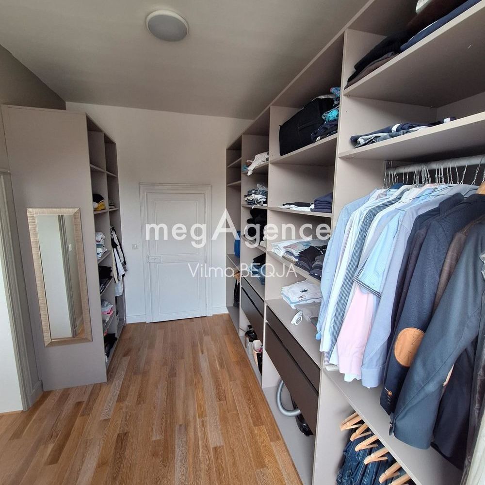 � vendre  H�tel Particulier Sens (89100)