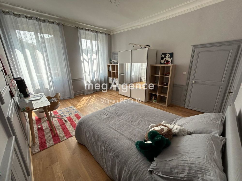 � vendre  H�tel Particulier Sens (89100)