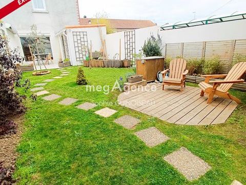   BIEN DE CARACT�RE AU C�UR DE CHOLET, 5 chambres. Maison - 7 pi�ce(s) - 134 m�