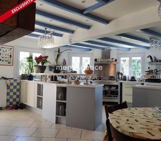  Maison � vendre 8 pi�ces 271 m�