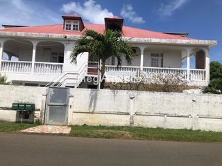  Maison � vendre 10 pi�ces 220 m�