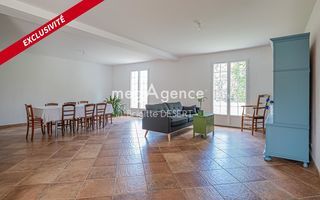  Maison � vendre 9 pi�ces 300 m�