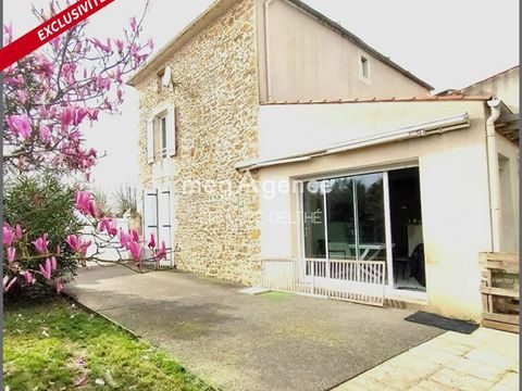   Moutier-sur-Lay en ESCULSIVITE maison en pierres de 170M� environ centre Maison - 7 pi�ce(s) - 170 m�