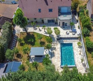  Maison � vendre 8 pi�ces 260 m�