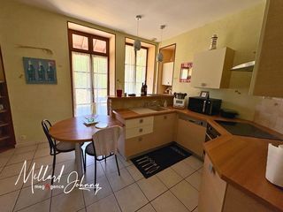  Maison � vendre 8 pi�ces 220 m�