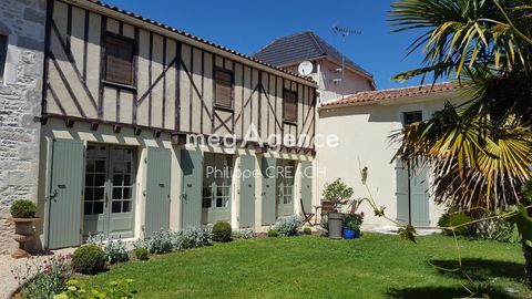   A 3 MINUTES DE MATHA Maison - 7 pi�ce(s) - 218 m�