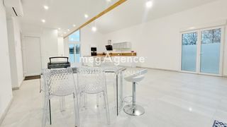  Maison 8 pi�ces 216 m� Sens