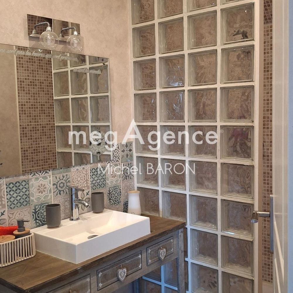 � vendre  Maison S�urdres (49330)