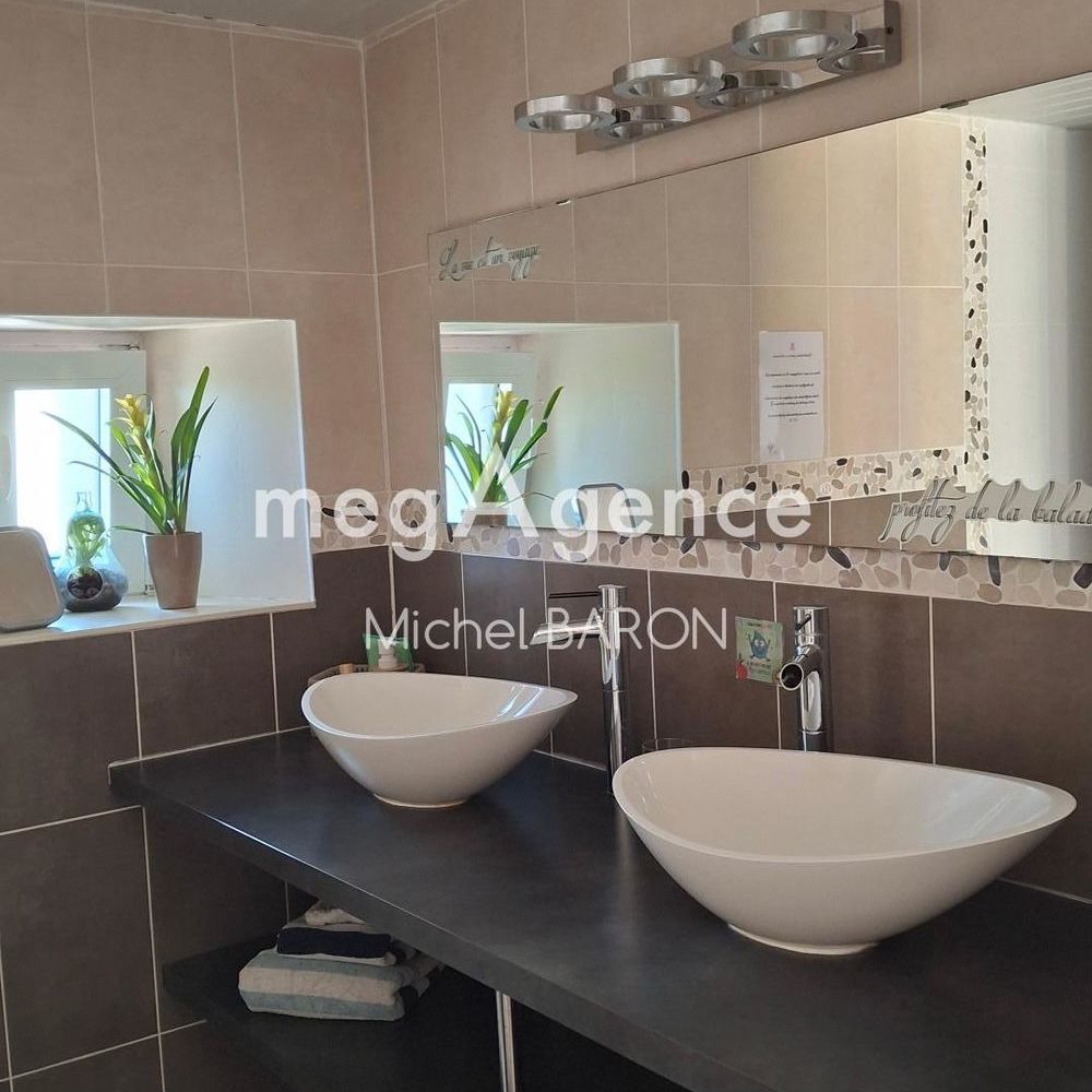 � vendre  Maison S�urdres (49330)