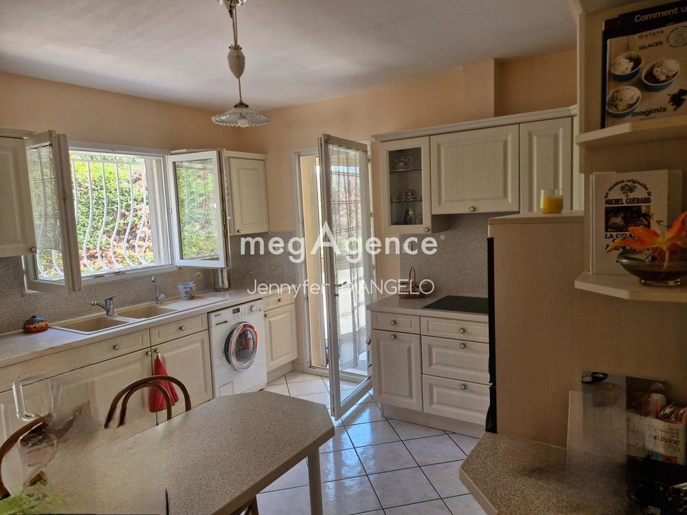 � vendre  Maison Sanary-sur-Mer (83110)